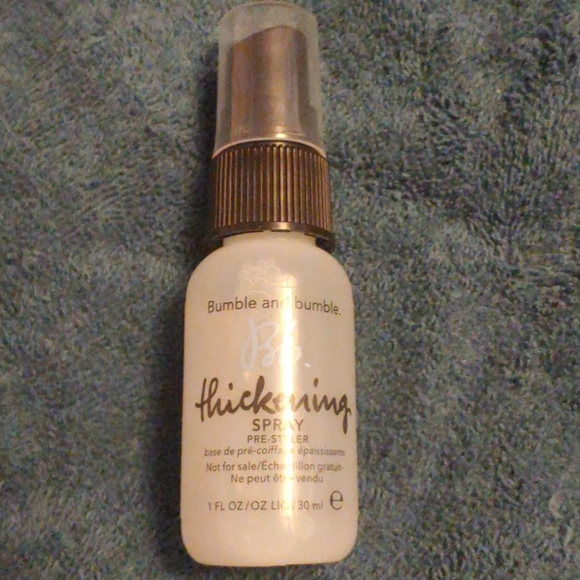 bumble & bumble Other - Bumble & bumble thickening spray (travel size)